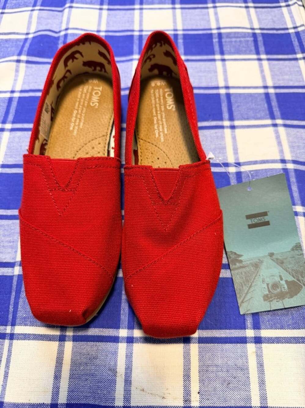 TOMS Classic Canvas Slip-On Shoes Size W6.5 Red